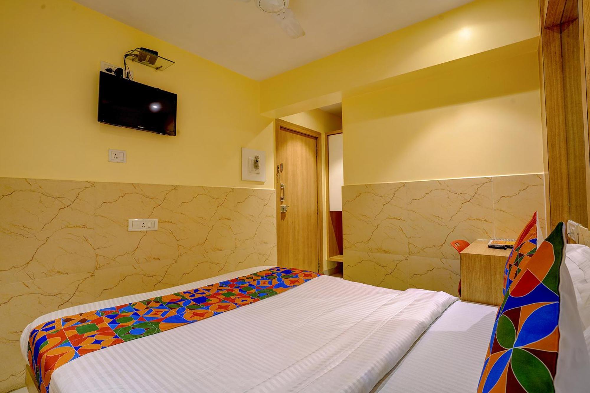 נאווי מומבאי Fabhotel Starwood Residency - Behind Bmw Car Showroom מראה חיצוני תמונה