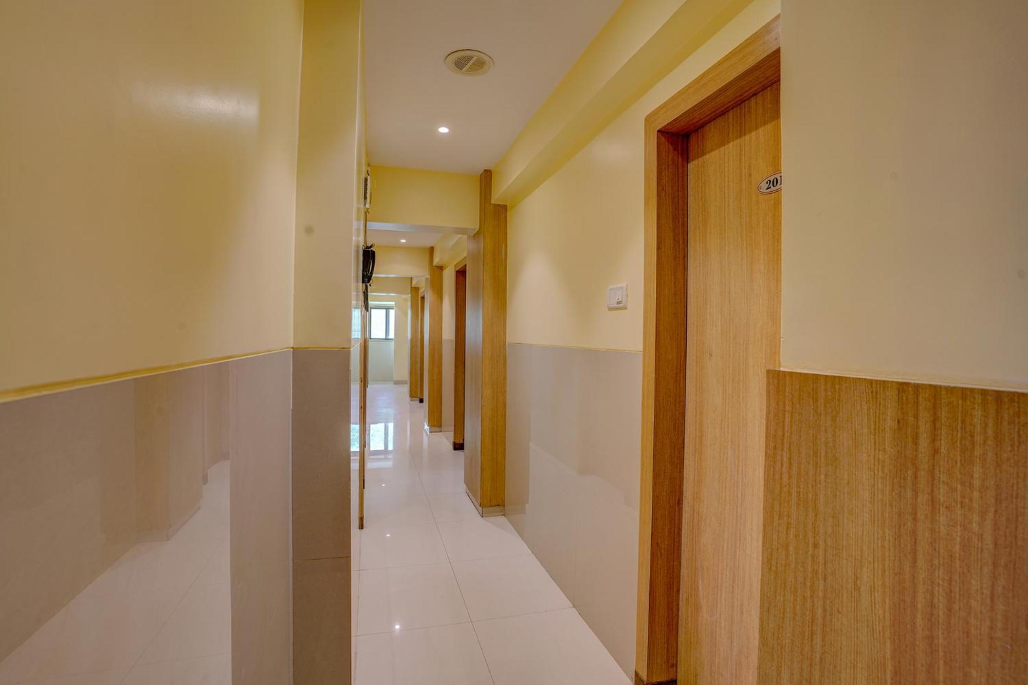 נאווי מומבאי Fabhotel Starwood Residency - Behind Bmw Car Showroom מראה חיצוני תמונה